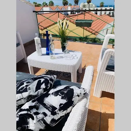 Summer Senses: Sea, Sun And Experience Apartment